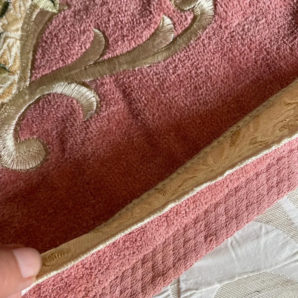 Avanti Linens 4pc Towel Set Dusty Rose Pink Floral Embroidered Cotton USA Made